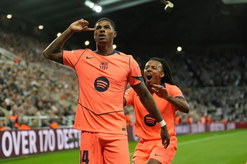 marcus rashford ghi bàn